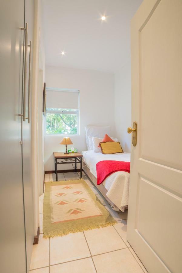 Garden Place Guest Houses Johannesburg Exterior photo